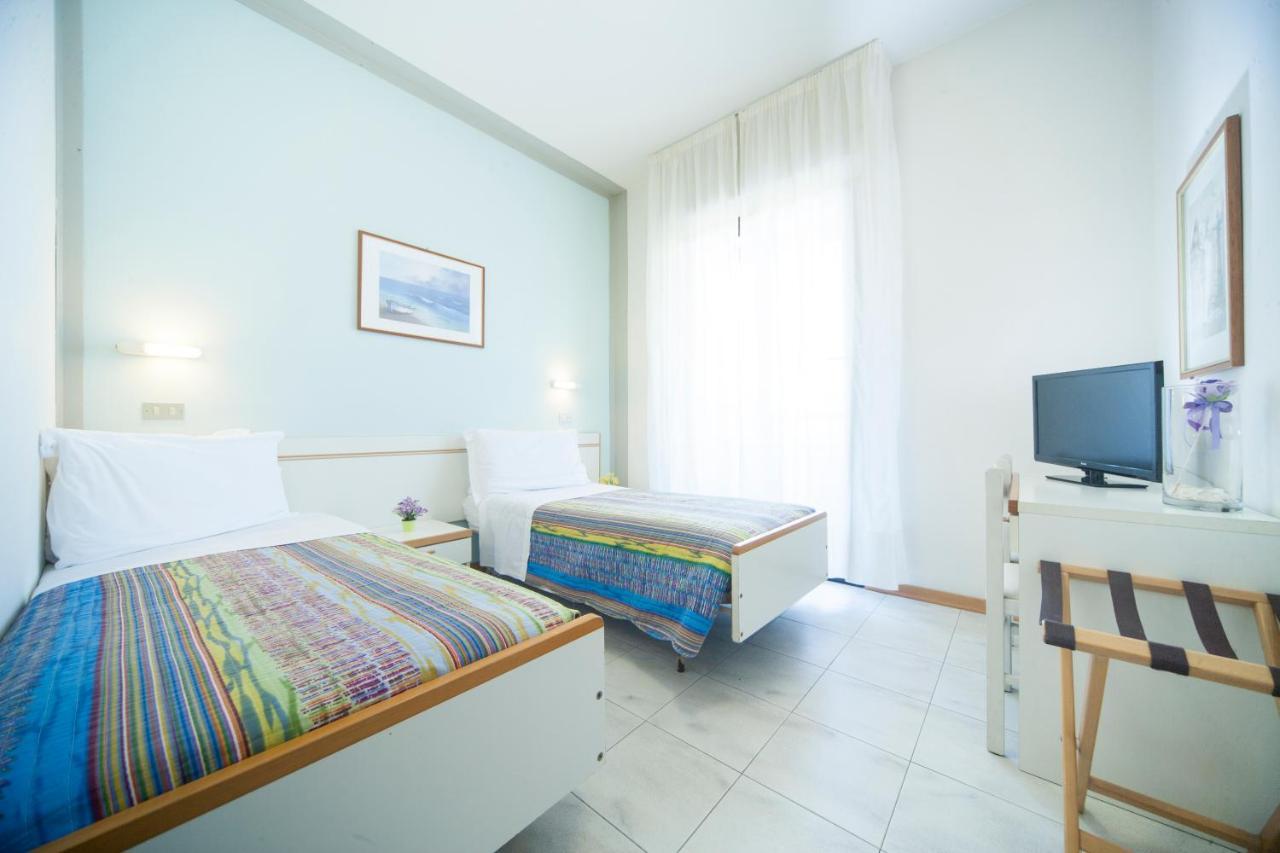 Hotel Betty Personal Style And Beach Village ريميني المظهر الخارجي الصورة