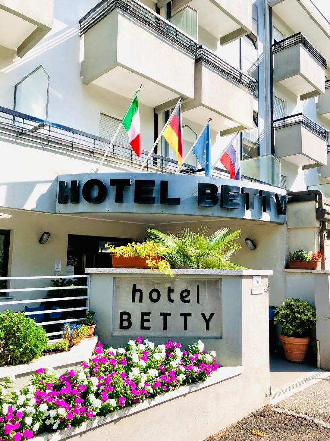 ريميني Hotel Betty المظهر الخارجي الصورة