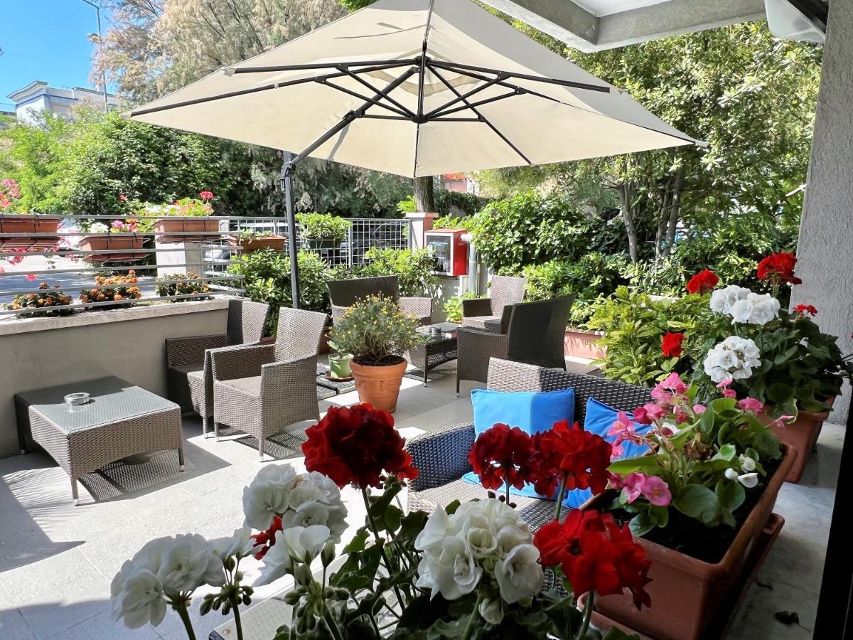 Hotel Betty Personal Style And Beach Village ريميني المظهر الخارجي الصورة