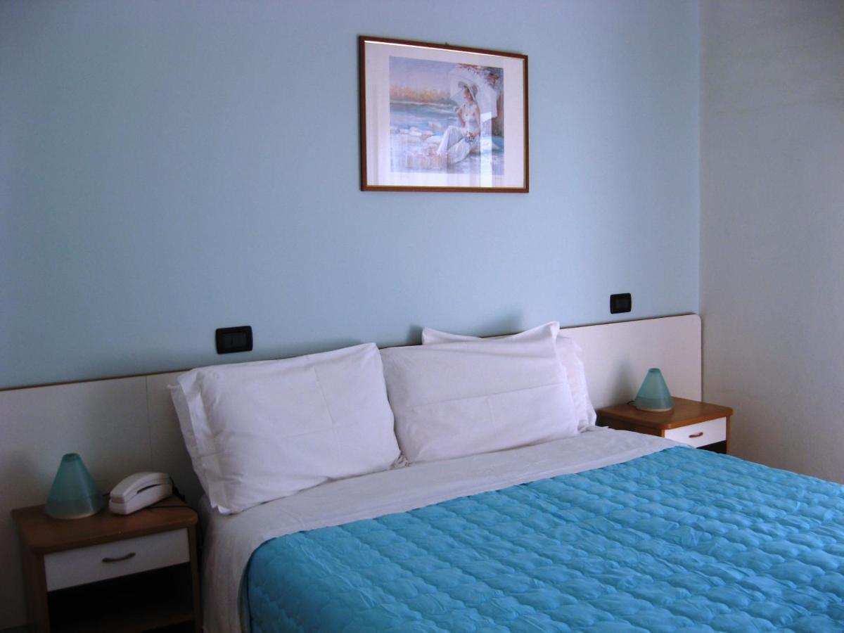 Hotel Betty Personal Style And Beach Village ريميني المظهر الخارجي الصورة