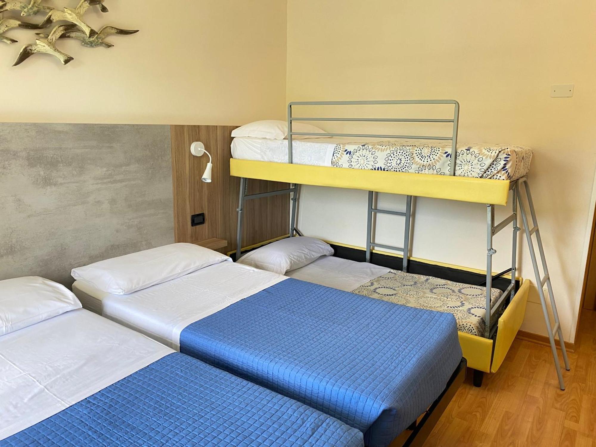 Hotel Betty Personal Style And Beach Village ريميني المظهر الخارجي الصورة